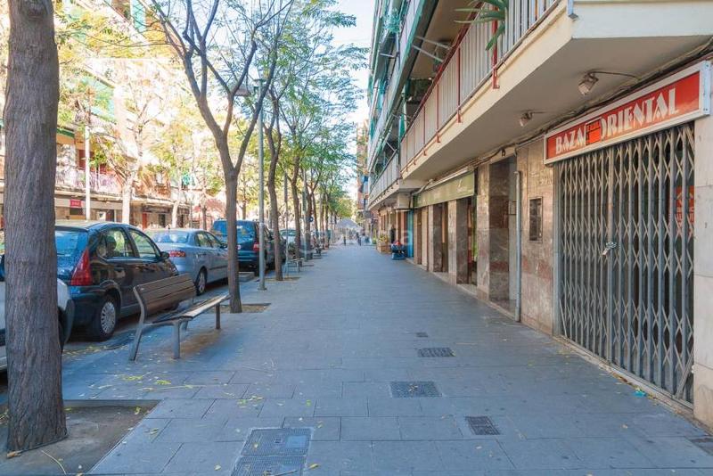 Foto 2148b3db-713c-4d2b-9635-578600619acd. Lloguer local comercial a Centre Viladecans