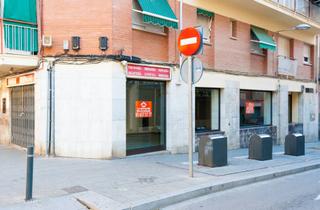 Location Local commercial à Centre. Cien por cien zona comercial. en pleno eix comercial.