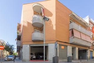 Local Comercial en Calle catalunya 52. 190 m2. junto paseo de la marina. ideal para  tu proyecto de neg