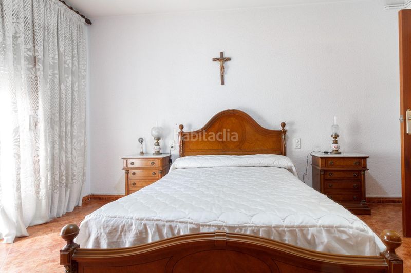 Foto 4cba4937-b0d7-4e90-abdf-9e3fb5fa6e05. Pis amb calefacció aparcament a Centre Viladecans