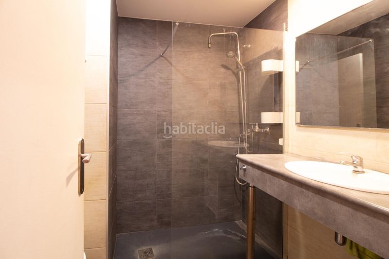Foto 570423f7-8341-4bfa-a4b5-0a24f9e92b8e. Pis a La Roureda Viladecans