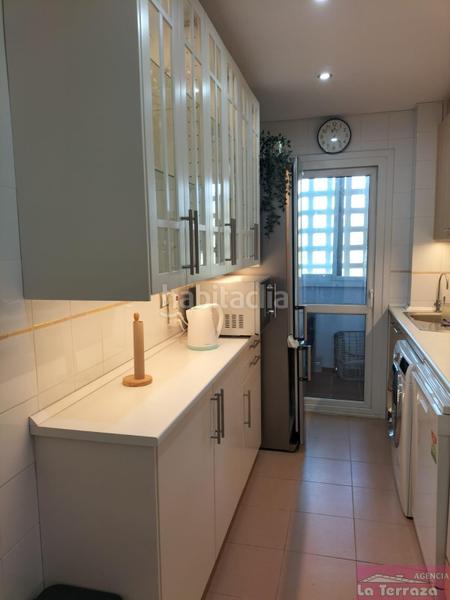 Foto 74eaf8eb-f634-40fb-99e0-7c72bf00f47e. Rent flat with parking pool in San Luis de Sabinillas Manilva