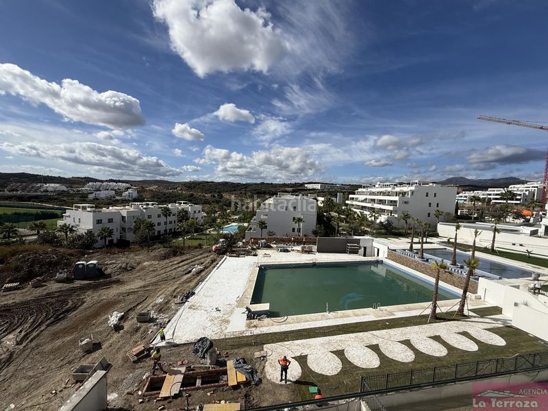 Foto 3e2fbc7b-31db-46ad-8441-8776d9b2ea77. Àtic amb aparcament piscina a Bahía Dorada Estepona