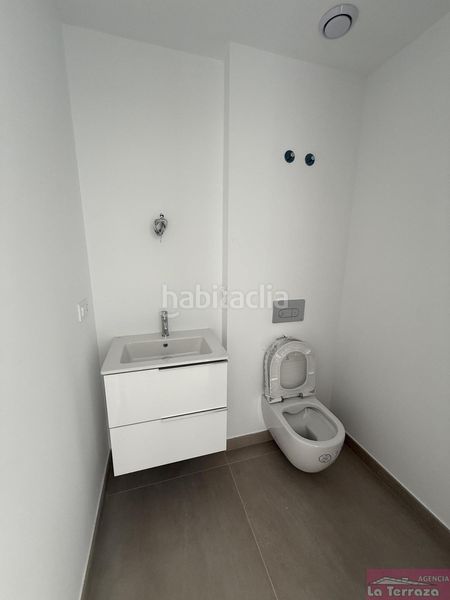 Foto 41c6edb2-a415-45a9-8046-39264da4d12f. Àtic amb aparcament piscina a Bahía Dorada Estepona