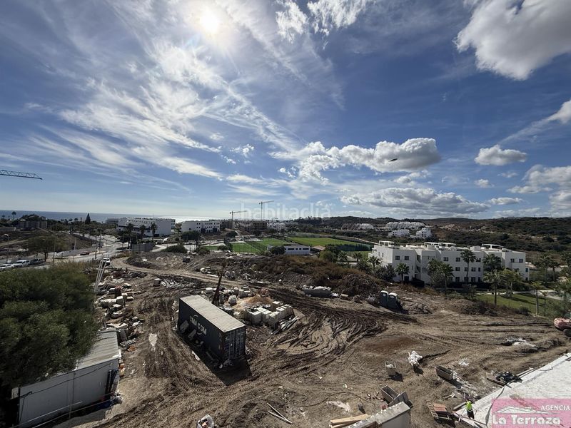 Foto 94547a31-8068-4906-ba7e-2c93d94db506. Àtic amb aparcament piscina a Bahía Dorada Estepona