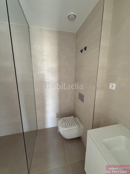 Foto c8639cef-1629-4f11-bbf9-c64484b6fec6. Àtic amb aparcament piscina a Bahía Dorada Estepona