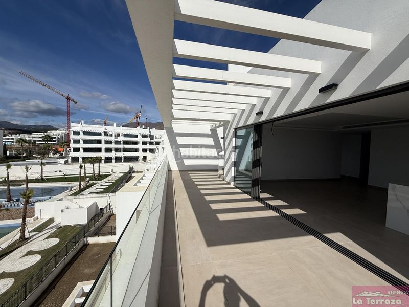 Foto d25cacab-2c28-4f5b-99bc-27c97e65c0ac. Àtic amb aparcament piscina a Bahía Dorada Estepona