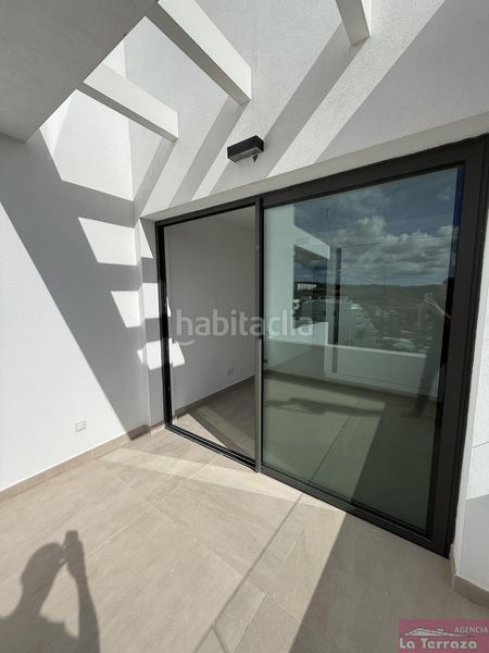 Foto ddc634e8-7047-486d-b6cd-b7c53e22bf0a. Àtic amb aparcament piscina a Bahía Dorada Estepona