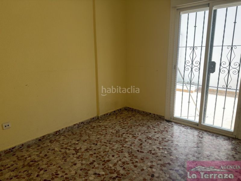 Foto 4cb0a4ab-703f-4ed9-90d8-37c2889ca46d. Casa amb aparcament a Zona Calvario Estepona