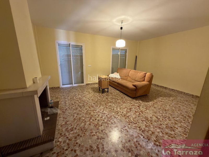 Foto 503c6ce2-c5dd-4ce3-8832-9eb0b374892c. Casa amb aparcament a Zona Calvario Estepona