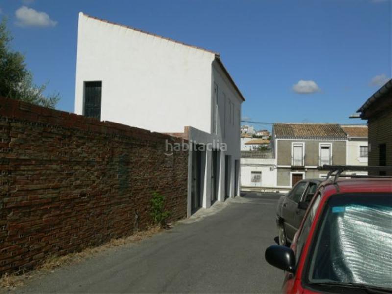 Foto e2c5d966-377a-4dc4-a3ca-768135a15b9e. Terreno residencial exclusiva oportunidad ! solar urbano de 1.660 m con nave y pozo propio 99.995 en Castilblanco de los Arroyos