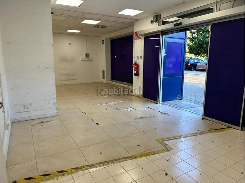 Foto 23689a67-af7b-49d8-bf75-e303b79eaf20. Lloguer local comercial a Villegas Sevilla