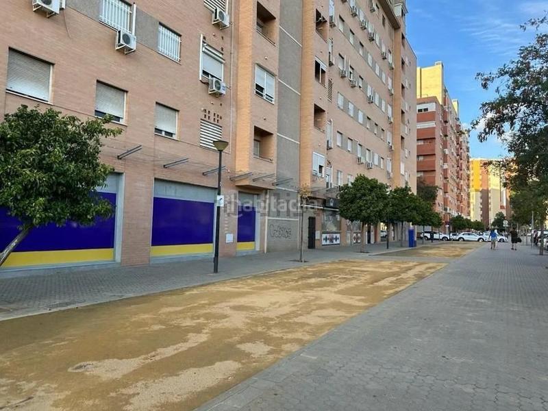 Foto 89b6290e-97e1-4dc7-8178-3a33cdac8495. Rent business premise in Villegas Sevilla