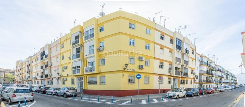 Foto da7833f0-97f9-46a8-a4ea-7161fa59b958. Business premise in Doctor Barraquer - G. Renfe - Policlínico Sevilla