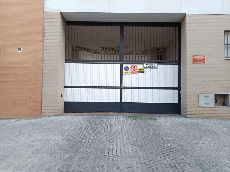 Foto 3df4e782-6c05-4df0-8cf9-0c3e6f5db181. Autoparkplatz in La Calzada - La Florida Sevilla