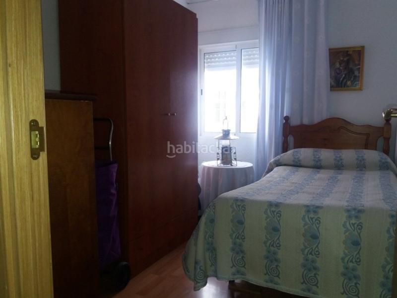 Foto df91a34d-a4ce-438c-9049-98d83c9d3ace. Pis a Cruz Roja Sevilla