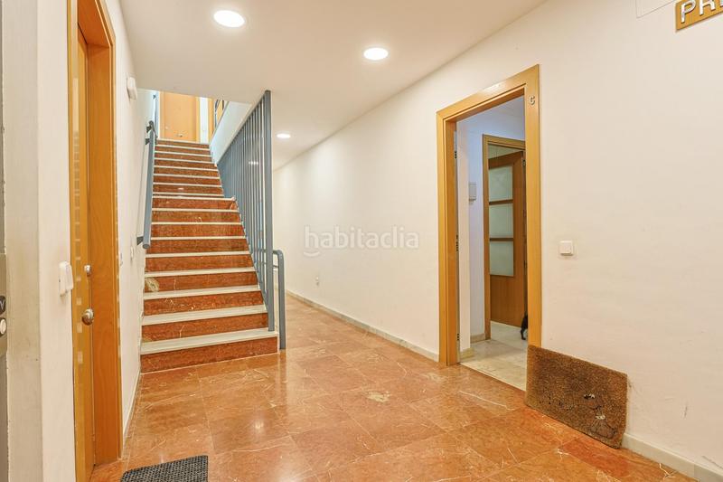 Foto 38e2bd08-a845-4c7f-a7fe-35a48f2b739b. Piso en avenida de los países bajos 4 vivienda ideal con amplia terraza ,dos trateros y plaza garaje en Rinconada (La)