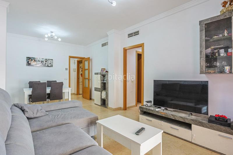 Foto 698a00f1-5901-403e-9f91-52e91723d322. Piso en avenida de los países bajos 4 vivienda ideal con amplia terraza ,dos trateros y plaza garaje en Rinconada (La)