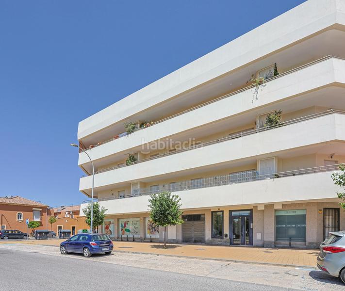 Foto 756147a2-b43e-4177-b254-8a153c1fae8a. Piso en avenida de los países bajos 4 vivienda ideal con amplia terraza ,dos trateros y plaza garaje en Rinconada (La)