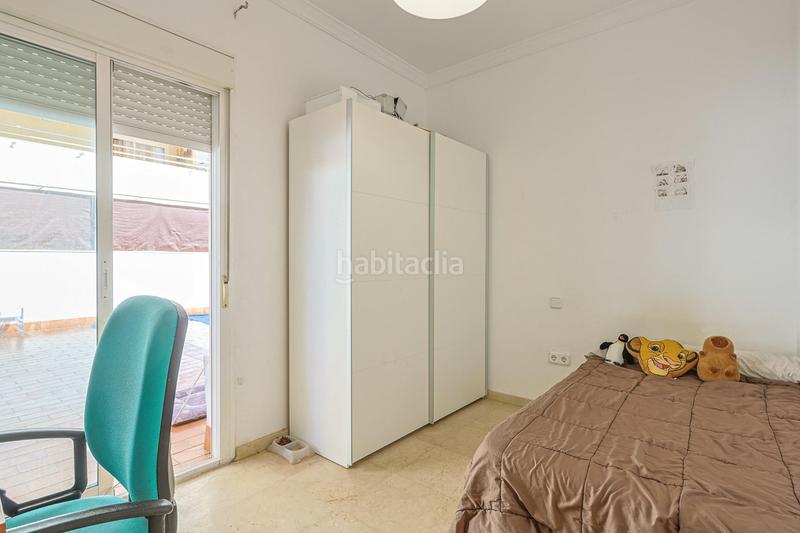 Foto c4c934f1-646c-4b39-a915-4a957fbc2da7. Piso en avenida de los países bajos 4 vivienda ideal con amplia terraza ,dos trateros y plaza garaje en Rinconada (La)