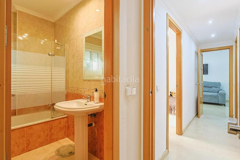 Foto d8884890-a297-436b-98f2-355361b81c40. Piso en avenida de los países bajos 4 vivienda ideal con amplia terraza ,dos trateros y plaza garaje en Rinconada (La)