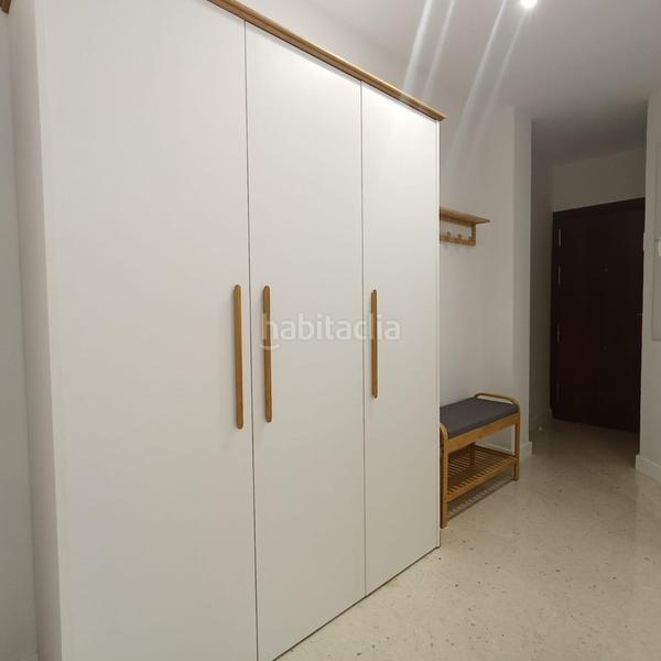 Foto f17276ee-27e6-4d58-934a-12c58c65a0c1. Rent flat with heating in Feria Sevilla