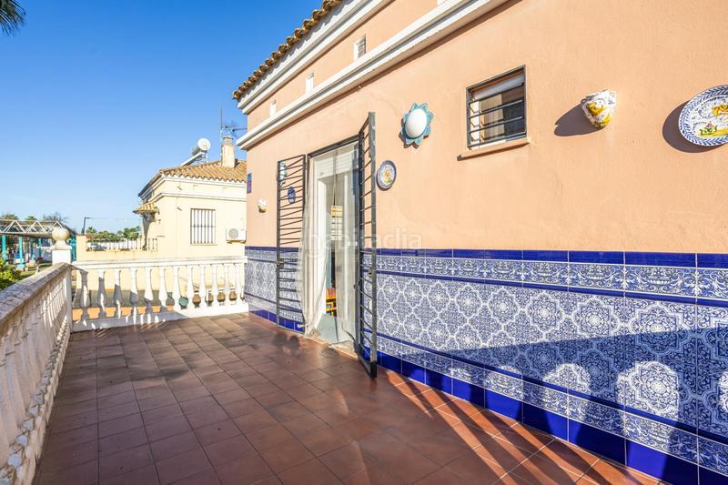 Foto 0f8a61ce-385c-4be9-9555-8e504cbaa17b. Casa tu nuevo hogar espacio, luz y un espectacular patio que te enamorará en Espartinas