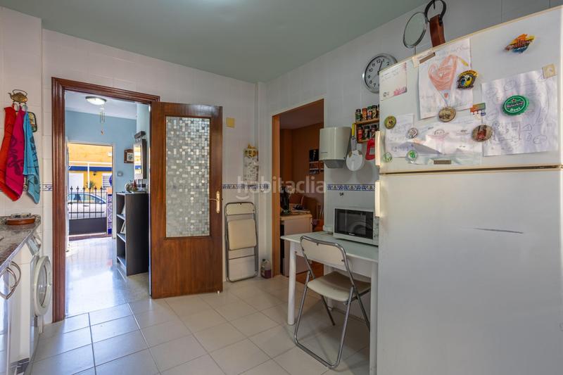 Foto e24bfcbc-7024-45f8-b402-2ef7acf7cd4a. Casa tu nuevo hogar espacio, luz y un espectacular patio que te enamorará en Espartinas