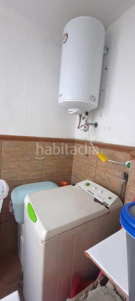 Foto b2bea0ae-f7af-496b-9b55-d883e6ab7484. Piso amplio piso semirreformado en Torreblanca comodidad y espacio a tu alcance en Sevilla