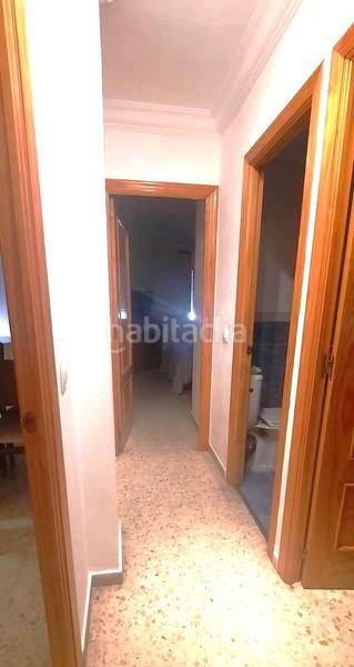 Foto e52dca0a-cb1a-4fea-ae35-1120ad7ec571. Piso amplio piso semirreformado en Torreblanca comodidad y espacio a tu alcance en Sevilla