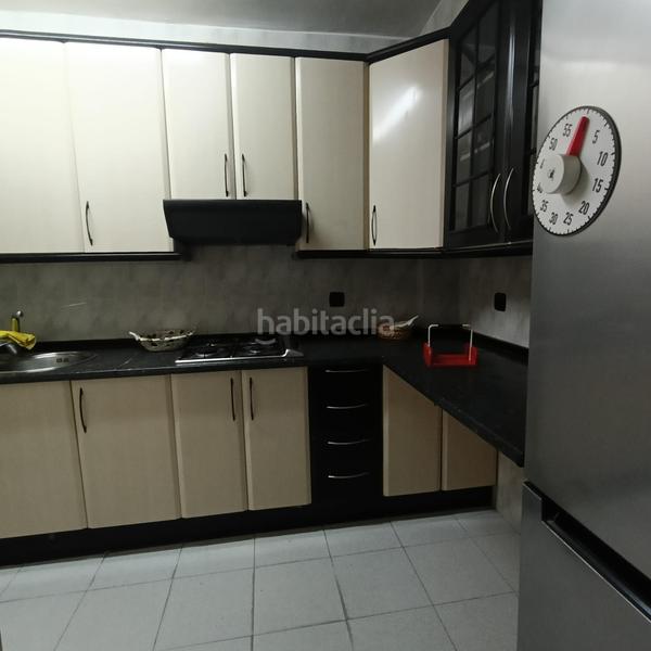 Foto 162297aa-91dd-4005-a5ed-088bf4d63054. Pis amb aparcament a La Calzada - La Florida Sevilla