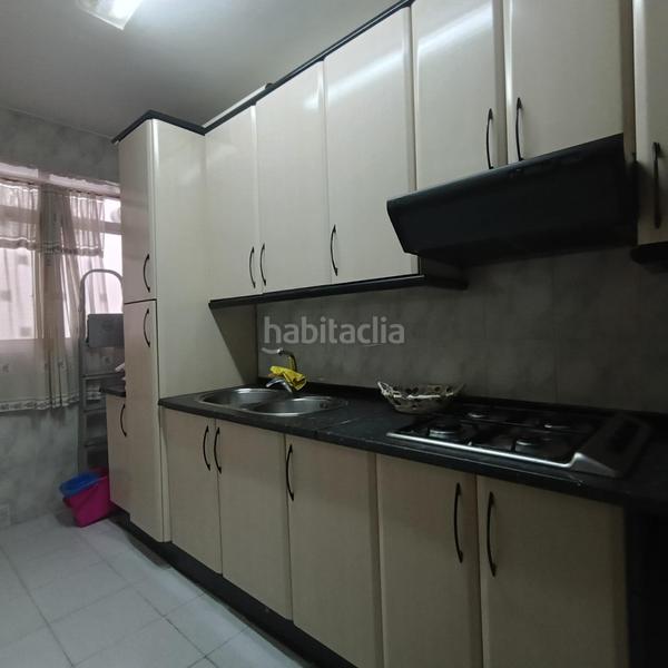 Foto a452dd0d-4e6f-42ae-adfc-c267d0c023ea. Pis amb aparcament a La Calzada - La Florida Sevilla