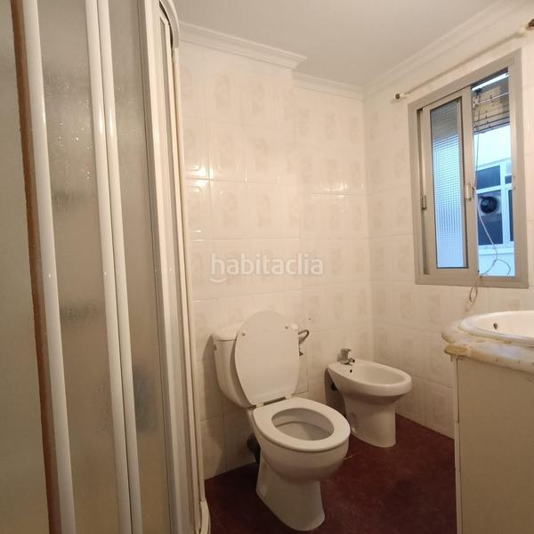 Foto f6ad69ce-3700-4812-a733-13b7b600645b. Pis amb aparcament a La Calzada - La Florida Sevilla