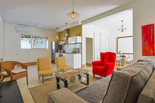 Casa en Sanl�car la Mayor. Casa en el centro de sanlucar la mayor  con acabados actuales