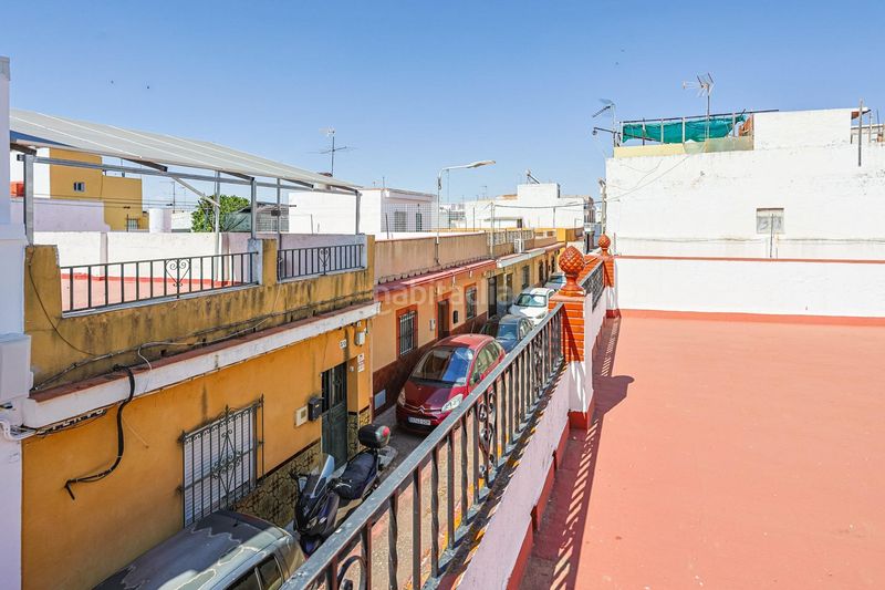 Foto 5be403f3-627e-4c3c-ae8f-952a23c9ae7c. Casa amb aparcament a Valdezorras - El Gordillo Sevilla