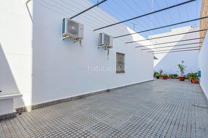 Foto 7ebcb7d8-e657-46d0-a629-17a8f889fa74. Casa amb aparcament a Valdezorras - El Gordillo Sevilla