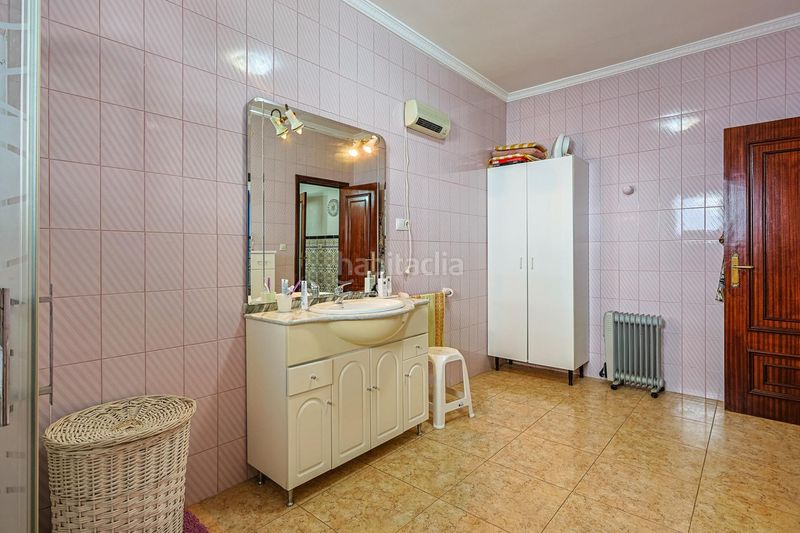 Foto 85d41626-7821-404d-83df-21f4cfd8a3b2. Casa amb aparcament a Valdezorras - El Gordillo Sevilla