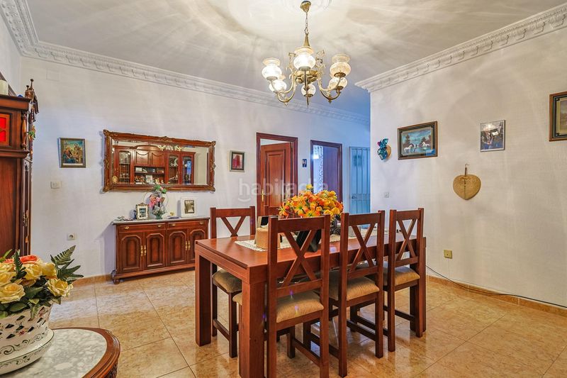 Foto a09ee891-e36e-45bc-8811-881c0d1691ef. Casa amb aparcament a Valdezorras - El Gordillo Sevilla