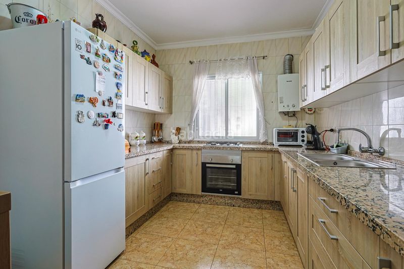 Foto c0e78f36-f017-45e4-b7e2-0575f857ad62. Casa amb aparcament a Valdezorras - El Gordillo Sevilla