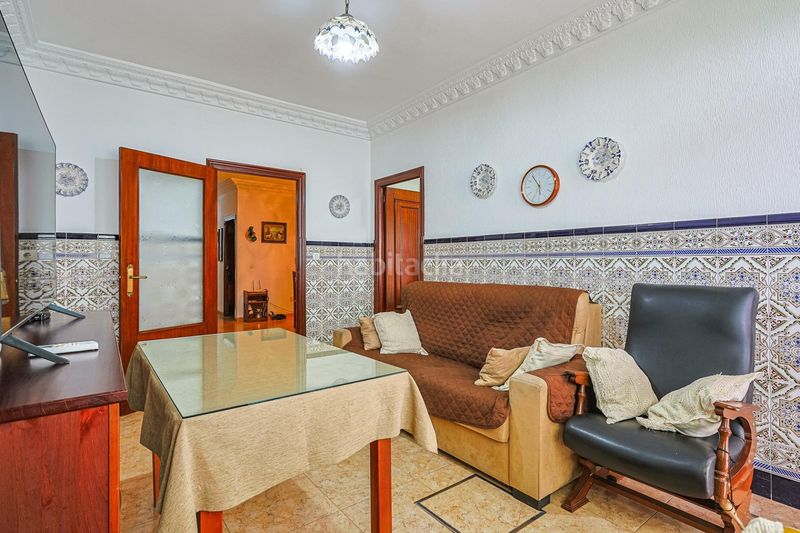 Foto e28d67d9-6ff7-45ad-b362-cf53a135163b. Casa amb aparcament a Valdezorras - El Gordillo Sevilla