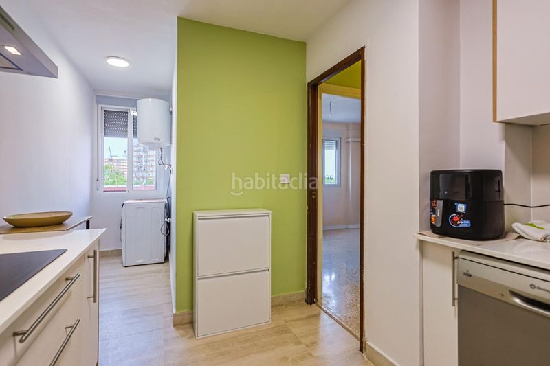 Foto 77312b4b-fc12-46e2-bed0-ad63967417e5. Pis amb aparcament a Villegas Sevilla