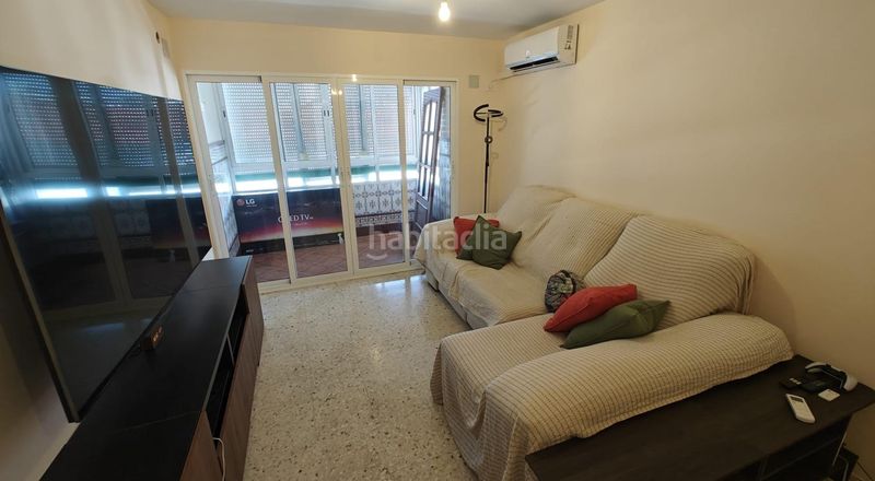 Foto e93a44a4-88a3-42ff-8201-068d093f5003. Pis amb aparcament a Villegas Sevilla