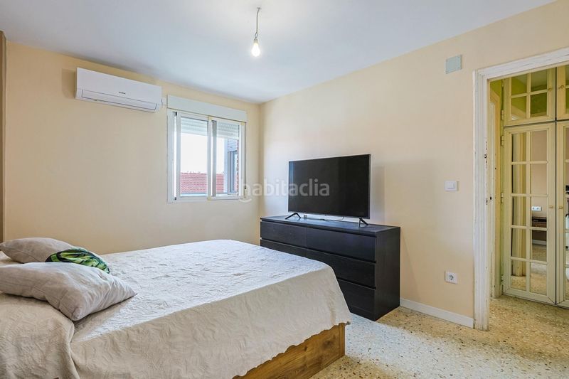 Foto eb9b6ce4-3c2d-4d8f-9f13-5420955509ef. Pis amb aparcament a Villegas Sevilla