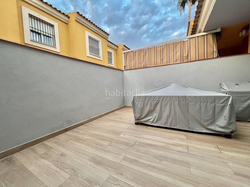Foto 47050417-3961-4e58-9572-761c51ef3f1f. Casa adosada casa en venta en la zona avd de españa alqueria en Dos Hermanas