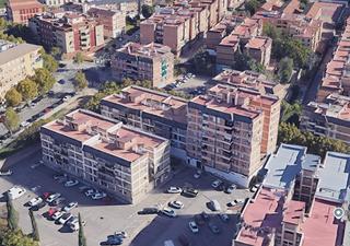 Pis  Avenida de blas infante. Estupendo piso reformado de 3 habitaciones en fátimacarlos iii