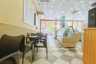 Lloguer Local Comercial  Calle cronista salcedo hierro. Traspaso de heladeríacafeteríachurrería con obrador propio en zo