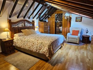 Duplex  Calle averroes 10. Fantástico dúplex en plena judería. 3 dormitorios y 2 baños en u