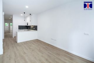 Flat in Los Remedios. Totalmente reformado y a estrenar. local con cambio de uso a viv