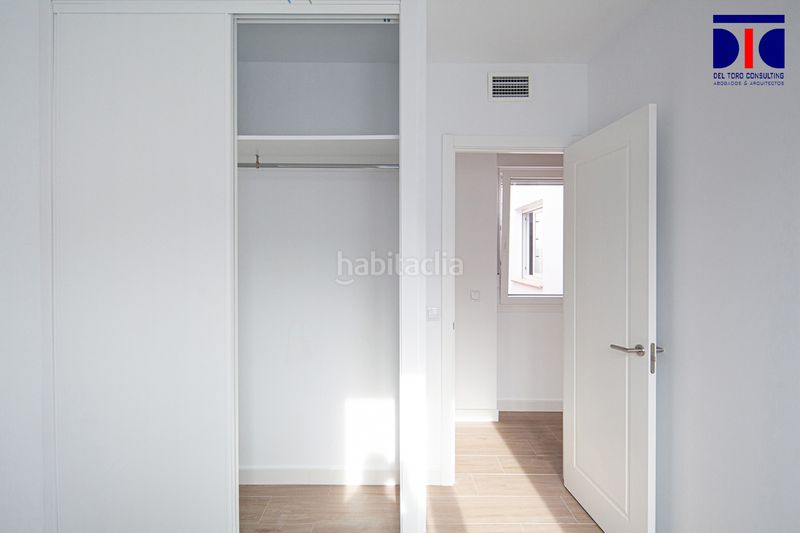 Foto b8782443-d154-4060-a220-a98317a1ed53. Àtic a Barrio León Sevilla