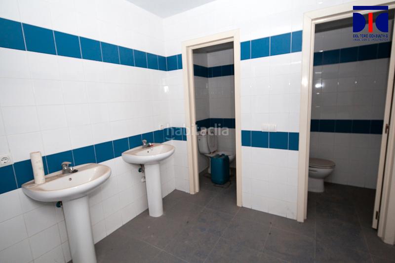 Foto 37c1cbc7-69a4-4773-bd40-482f766cc00e. Industrial building in La Paz Alcalá de Guadaira